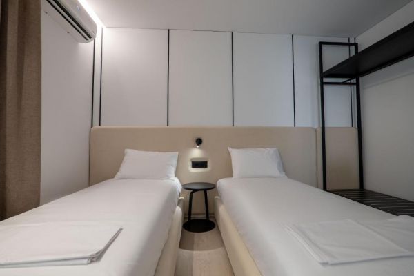 Arrei Hotel (PKT) - Albania