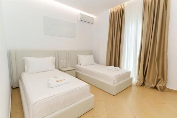 Belmond Hotel (PKT) - Albania