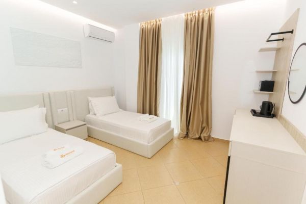 Belmond Hotel (PKT) - Albania