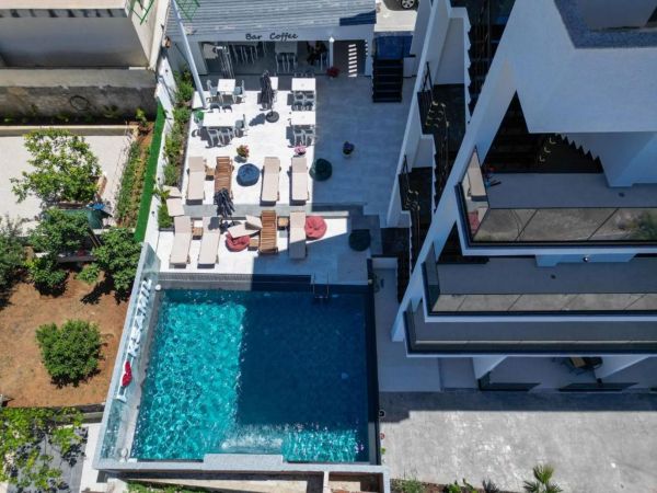 Belmond Hotel (PKT) - Albania