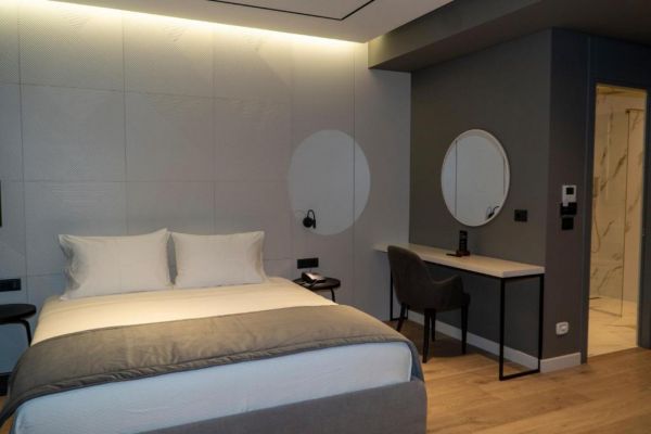 Center Hotel (PKT) - Albania
