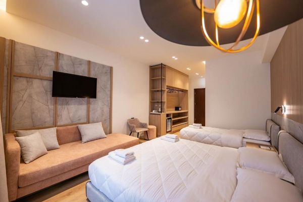 Heksamil Hotel (PKT) - Albania