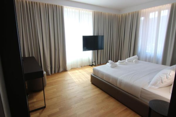 Adelar Hotel Tirana (PKT) - Albania