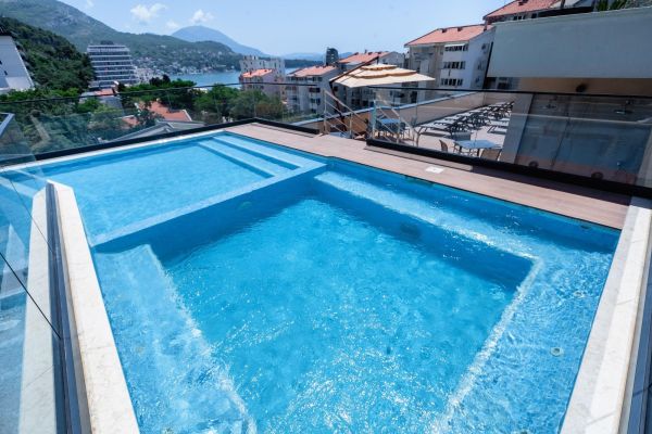 N Hotel - Czarnogóra