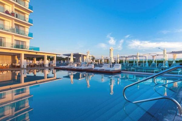 The Blue Ivy Hotel & Suites - Cypr