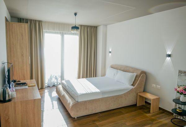 Dolanit Hotels Lubjana (PKT) - Albania