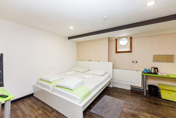 Botel Marina - Chorwacja