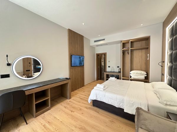 ELMAR Comfort Rooms (PKT) - Albania