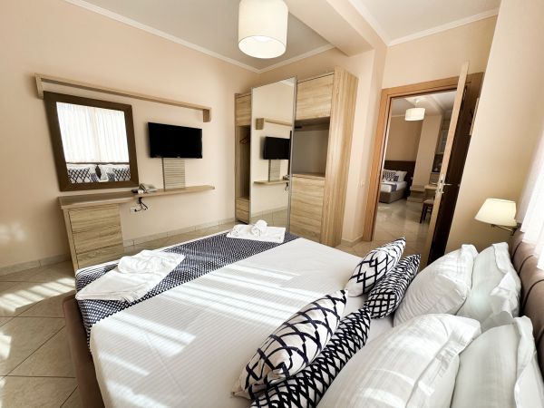 Bel Ami Suita Hotel (PKT) - Albania