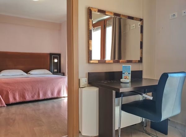 Hotel Nais Beach - Albania