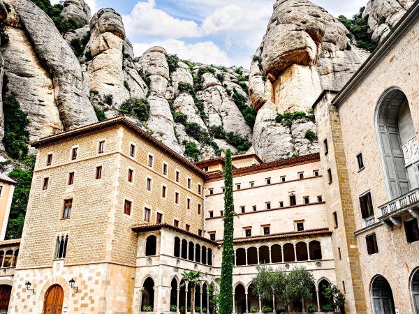Wycieczka fakultatywna: Hiszpania - Montserrat - Hiszpania