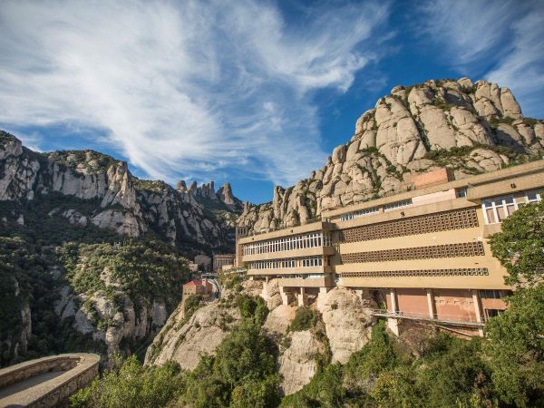 Wycieczka fakultatywna: Hiszpania - Montserrat - Hiszpania