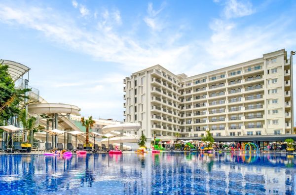 Hotel Bonita Luxury Resort & Spa