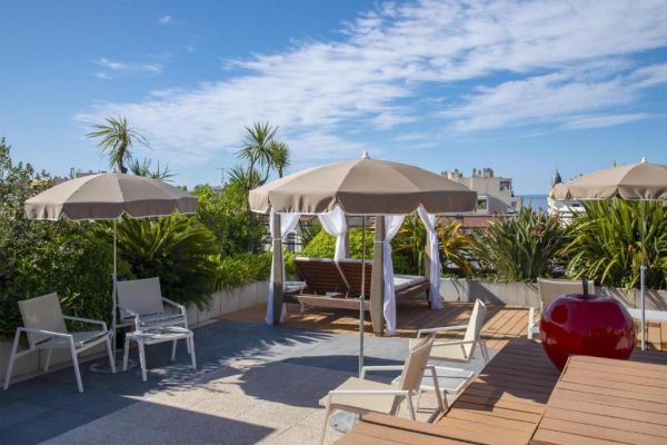 Hotel Best Western Le Patio des Artistes - Cannes - Francja